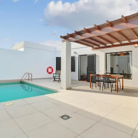 Villa Oliva, Private In *