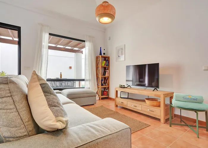 Villa Oliva, Private In