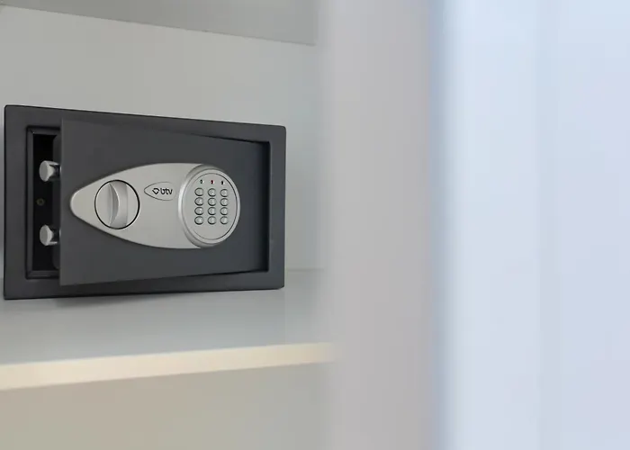 Villa Oliva, Private In *